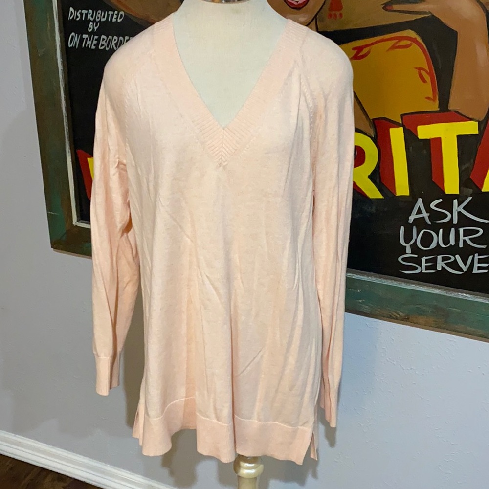 NWT Banana Republic V Neck Lightweight Sweater